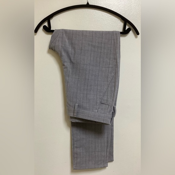 Zara dress pants. 30’ - Picture 2 of 4